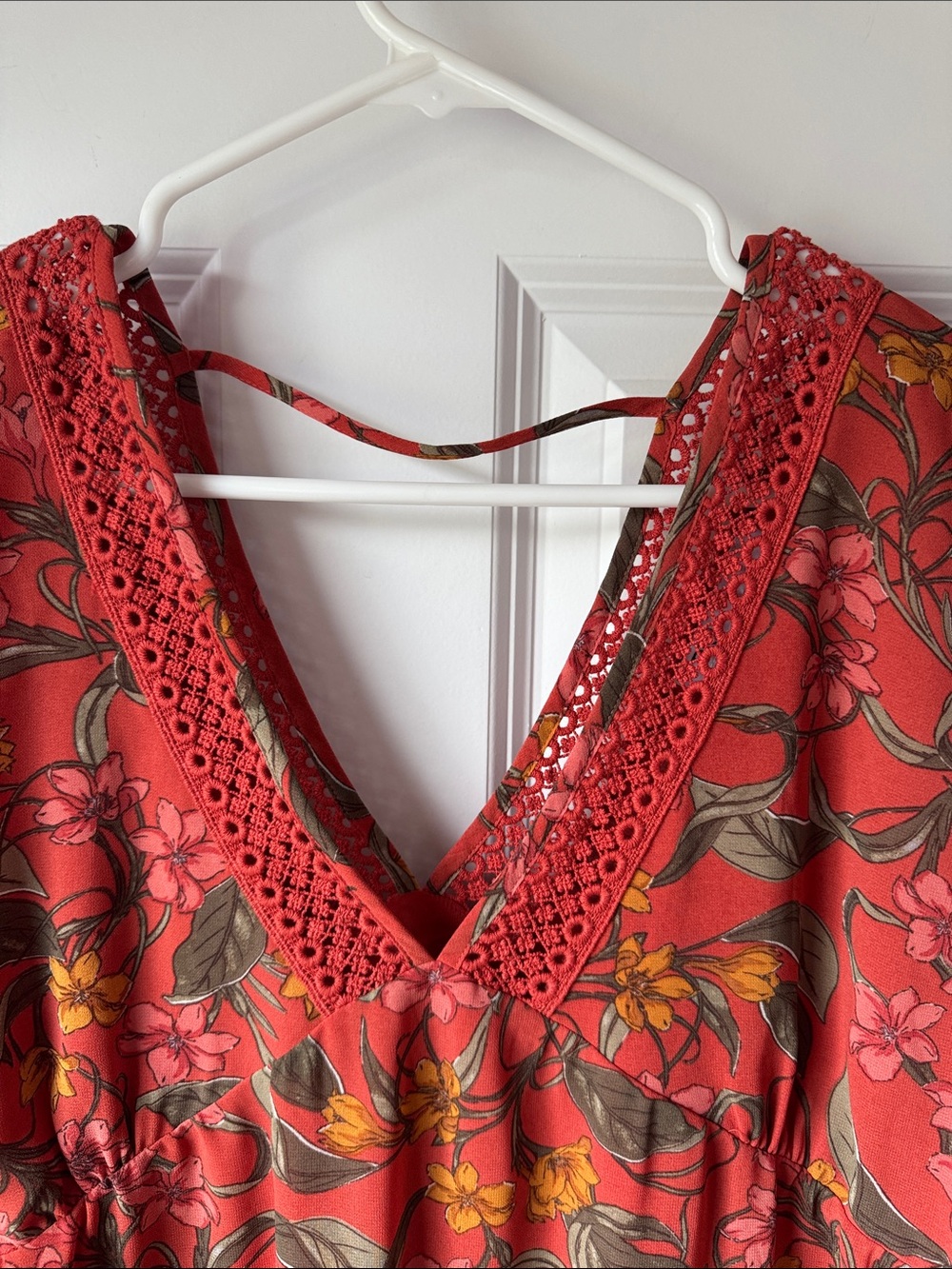 DR2 orange/red Floral V-Neck Crochet-Trim Tunic - Picture 3 of 6